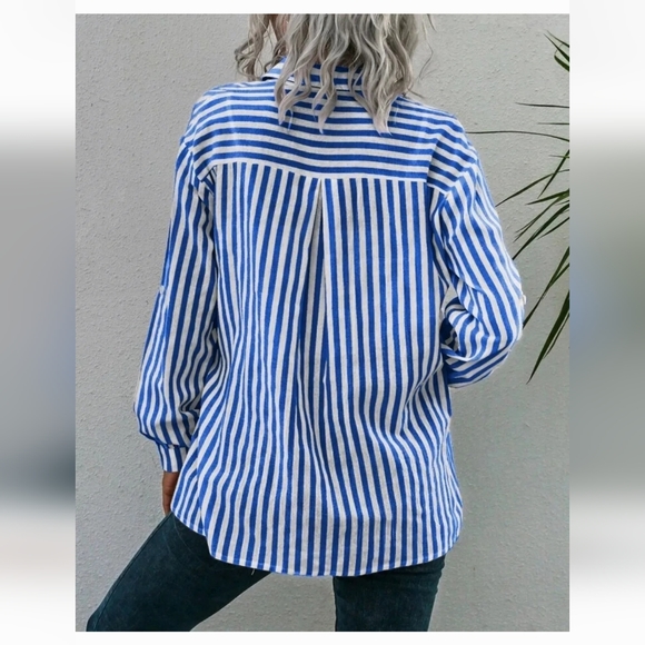 ❌️SOLD❌️ Blue + white striped shirt - jacket - summer cottage - Picture 2 of 5